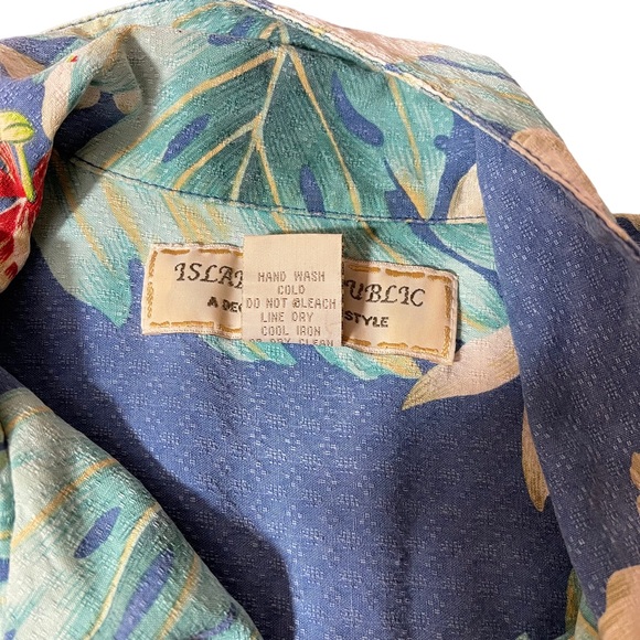 Island republic Hawaiian button up silk shirt size large awesome pattern & color - Picture 8 of 10